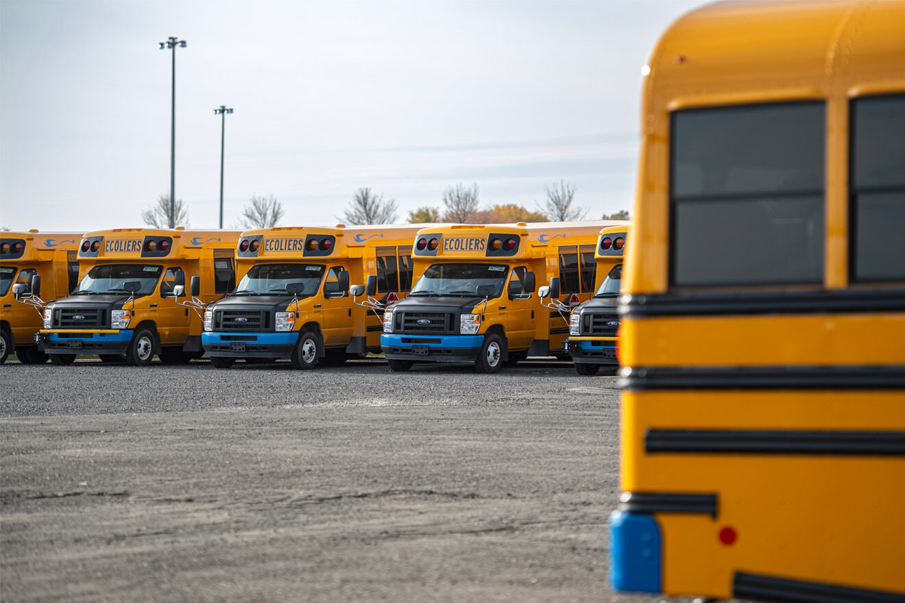 Scholl bus fleet polara